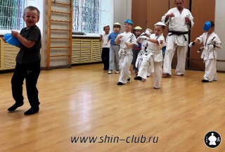 zanyatiya-karate-deti-4-5-let-11